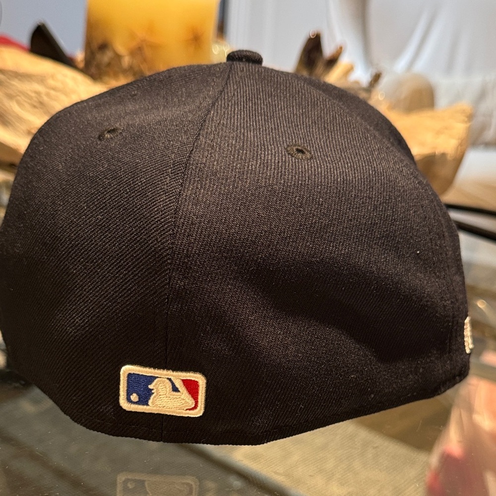 NewEra MoMA NewYork Yankees 59FIFTY Hat - Picture 8 of 15